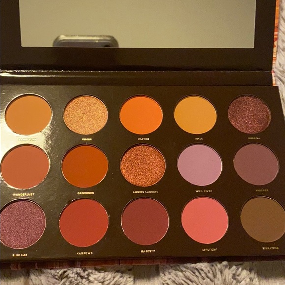 HPx2💥HIPDOT Eyeshadow Pallet - Picture 5 of 7